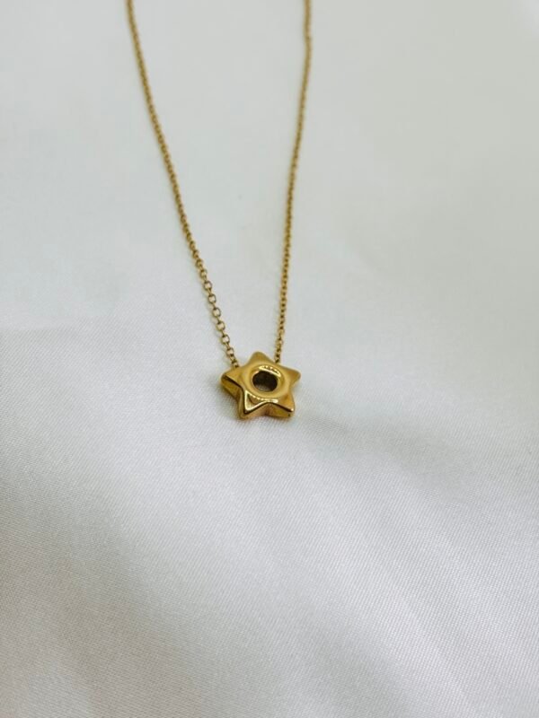 TWINKLE DOT NECKCHAIN