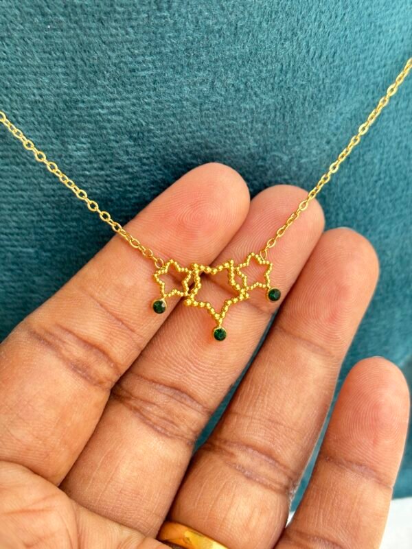 STAR FALL CHARM NECKCHAIN