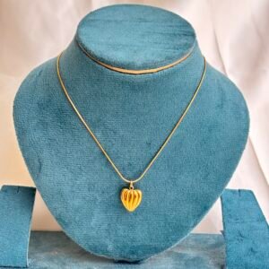 GOLDEN CAGE HEART
