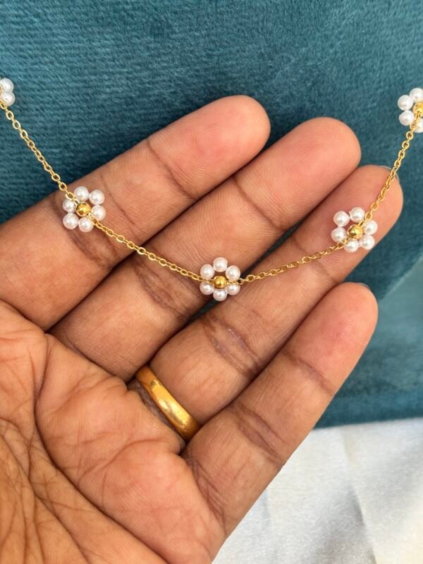 DAISY BLOOM CHAIN - Image 4